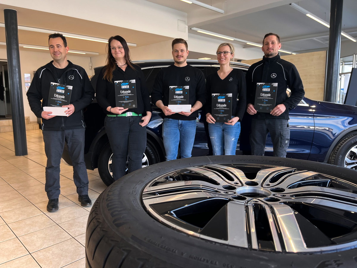 Alexander Spiel (Teamleitung Service PKW & VAN) Petra Freilinger (Verkauf VAN), Nick Heinrich (Serviceberater PKW & VAN), Sarah De Cicco (Marketing), Thomas Wichtl (Meister PKW & VAN)